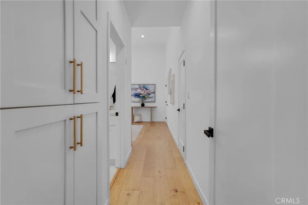 1871 Greenfield Avenue #102 Los Angeles, CA 90025