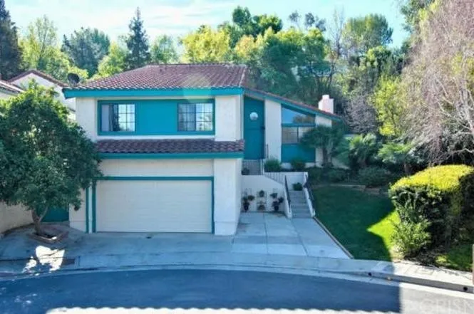 5246 Calderon Road Woodland Hills, CA 91364