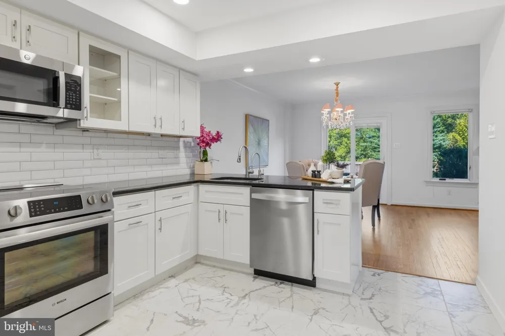 145 SPLITRAIL LANE #           Blue Bell, PA 19422