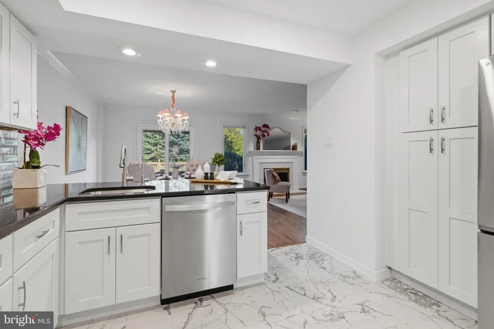 145 SPLITRAIL LANE #           Blue Bell, PA 19422