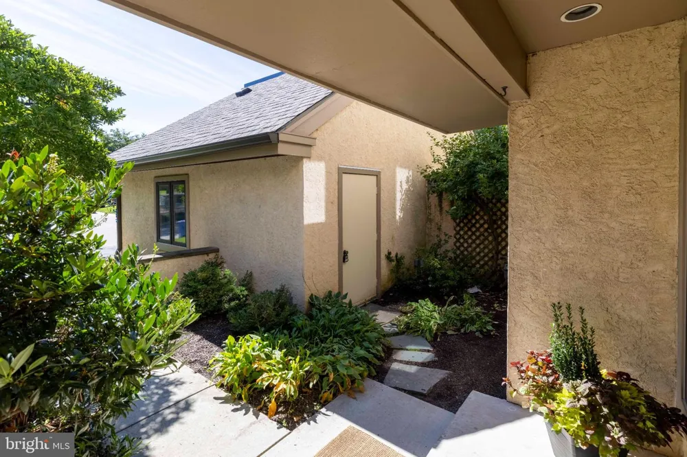 145 SPLITRAIL LANE #           Blue Bell, PA 19422