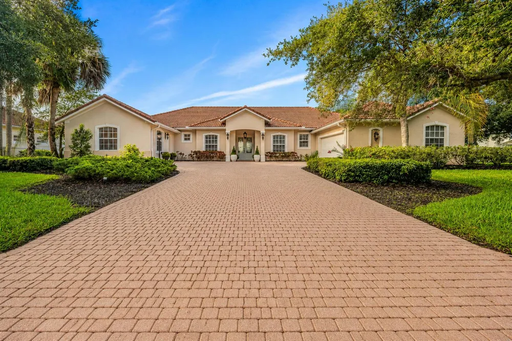 1422 SW Osprey Cove Port St. Lucie, FL 34986