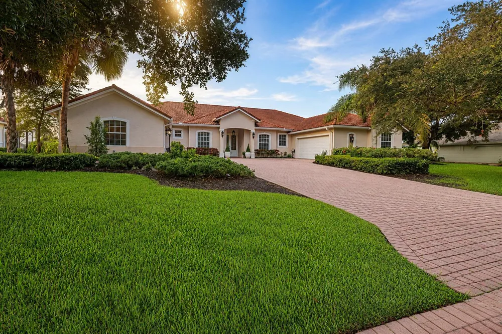 1422 SW Osprey Cove Port St. Lucie, FL 34986