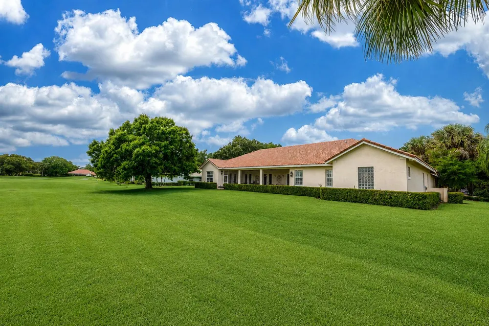 1422 SW Osprey Cove Port St. Lucie, FL 34986