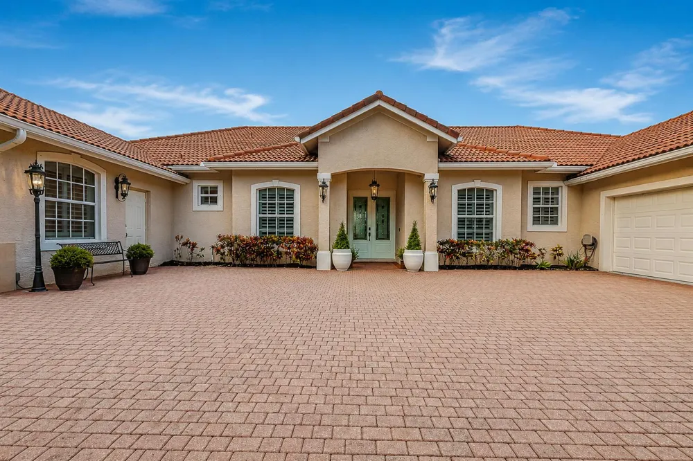 1422 SW Osprey Cove Port St. Lucie, FL 34986