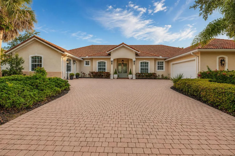 1422 SW Osprey Cove Port St. Lucie, FL 34986