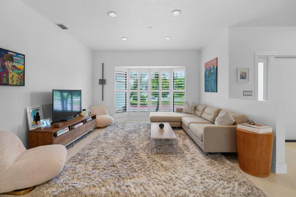 2274 Sunderland Avenue Wellington, FL 33414