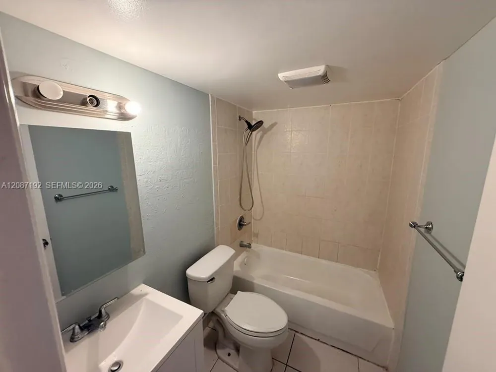 17530 NW 68th Ave #C4010 Hialeah, FL 33015