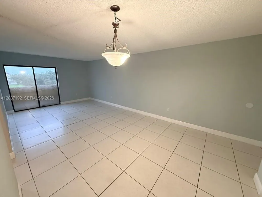 17530 NW 68th Ave #C4010 Hialeah, FL 33015