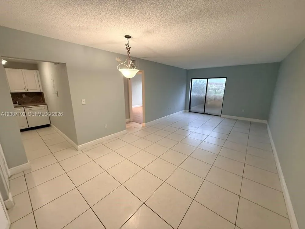 17530 NW 68th Ave #C4010 Hialeah, FL 33015