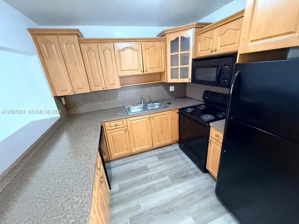 6125 W 20th Ave #312 Hialeah, FL 33012