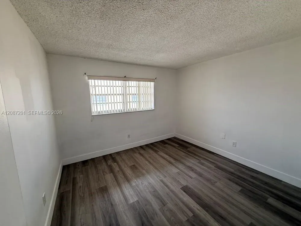 6125 W 20th Ave #312 Hialeah, FL 33012