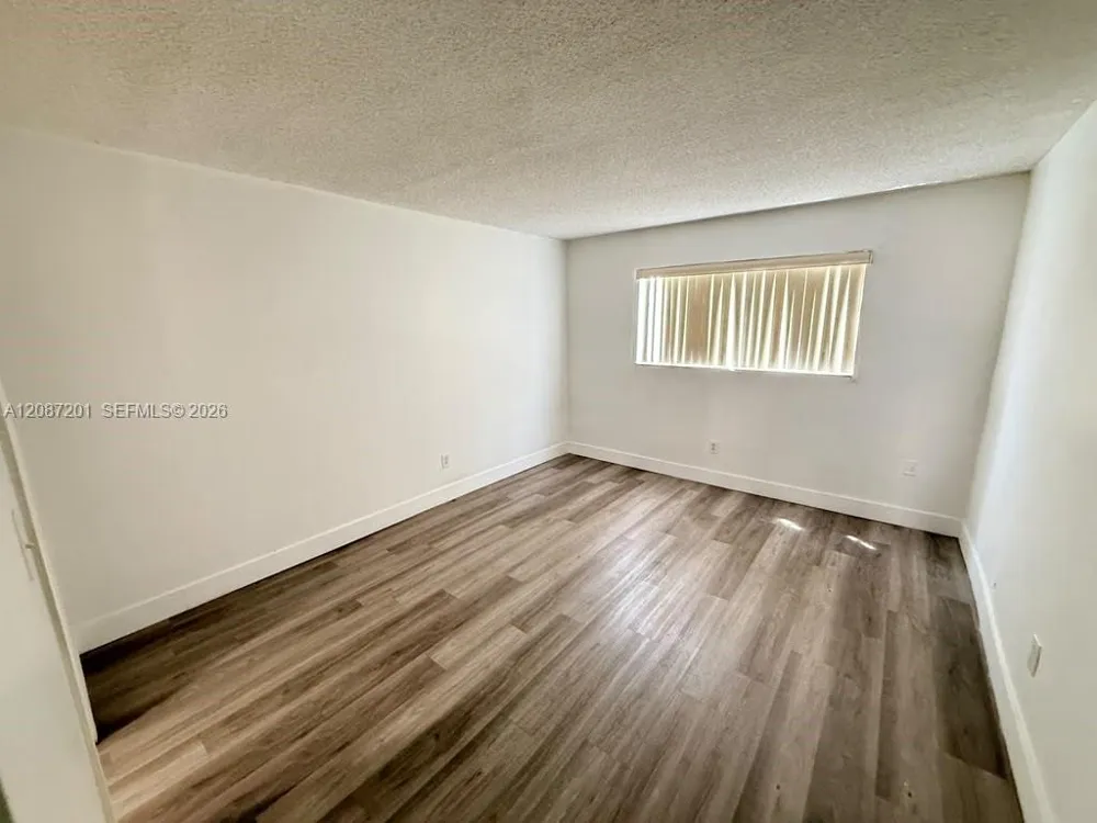 6125 W 20th Ave #312 Hialeah, FL 33012