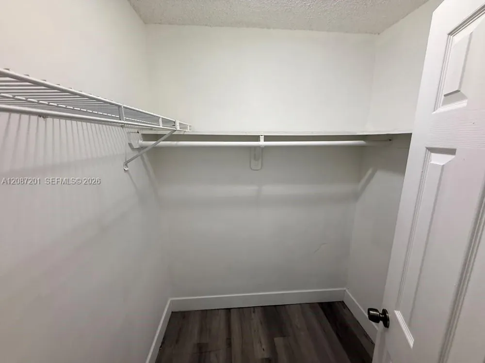 6125 W 20th Ave #312 Hialeah, FL 33012