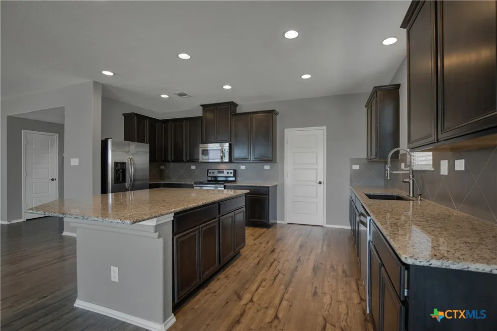 4213 Gale Meadows New Braunfels, TX 78130