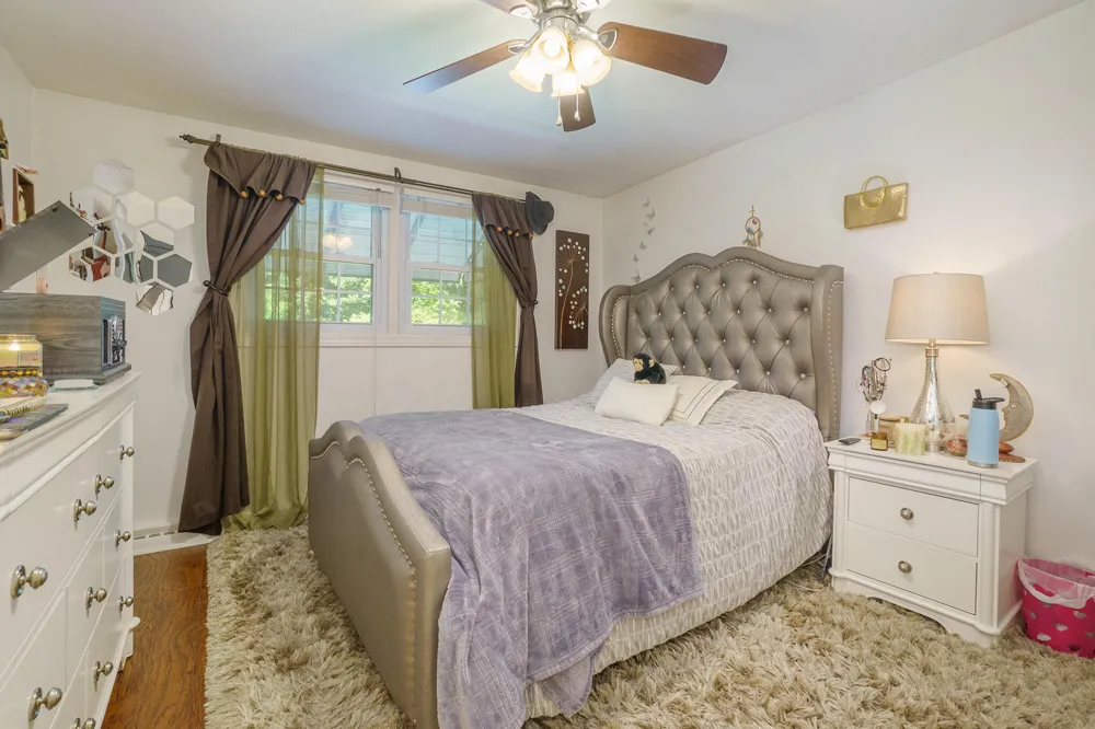 906 Walnut Street Three Rivers, MI 49093