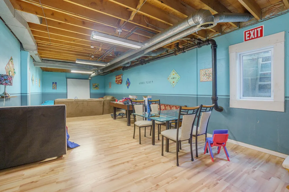 906 Walnut Street Three Rivers, MI 49093