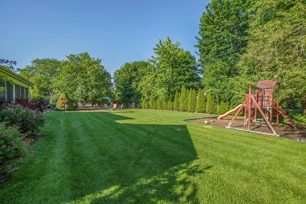 906 Walnut Street Three Rivers, MI 49093