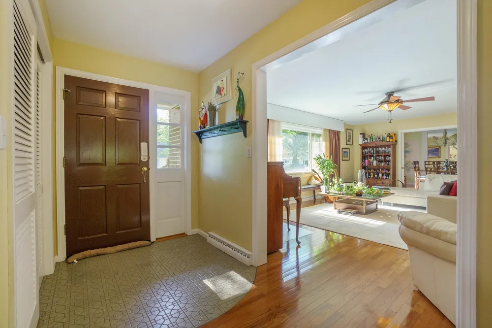 906 Walnut Street Three Rivers, MI 49093