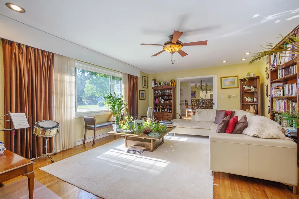906 Walnut Street Three Rivers, MI 49093