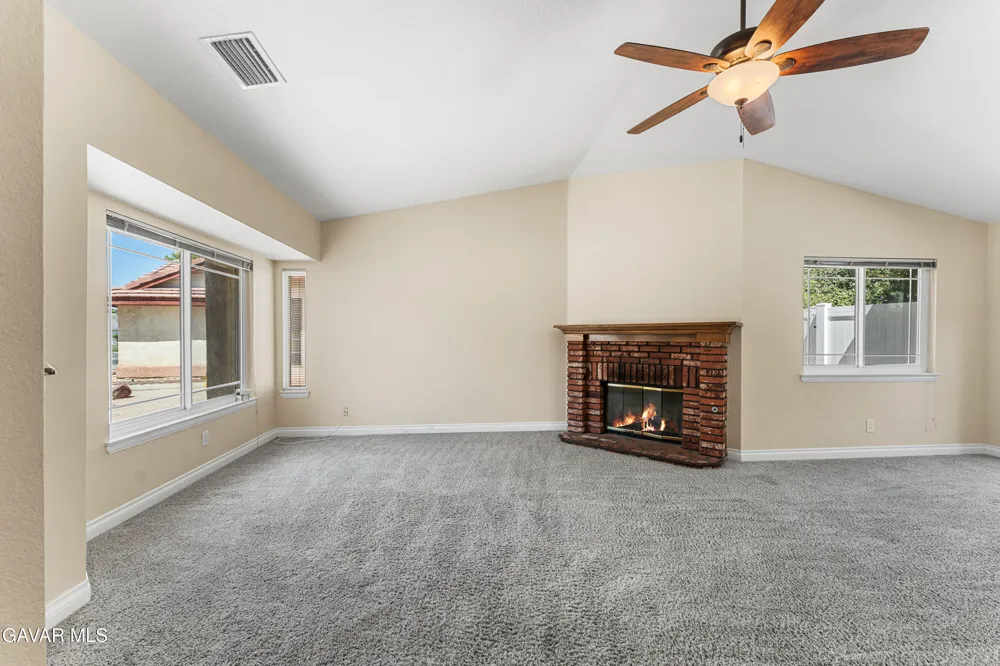 42910 Burlwood Drive Lancaster, CA 93536