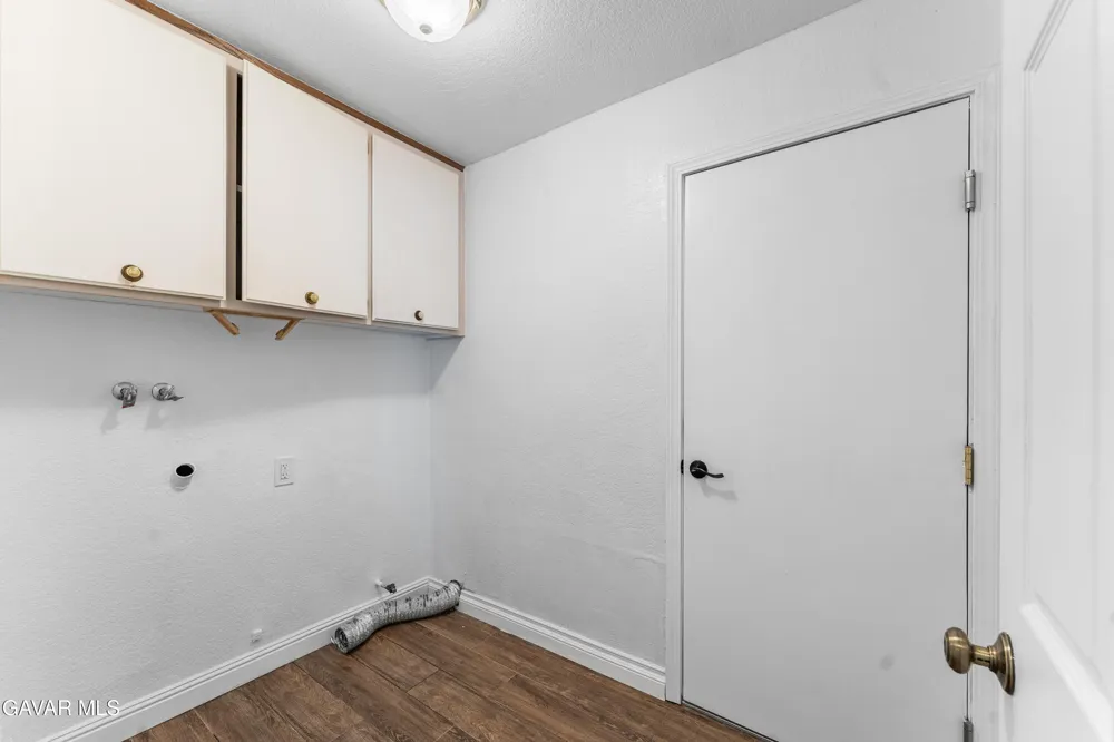 42910 Burlwood Drive Lancaster, CA 93536