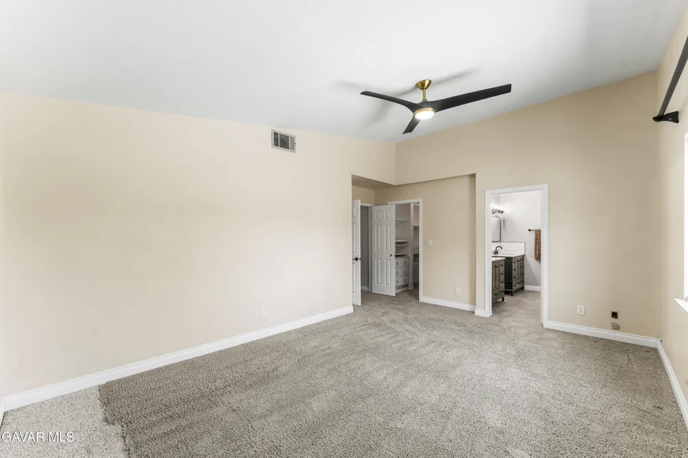 42910 Burlwood Drive Lancaster, CA 93536