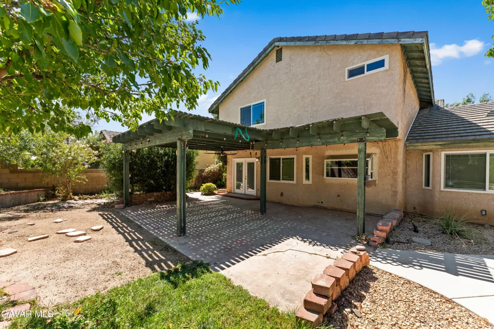 42910 Burlwood Drive Lancaster, CA 93536