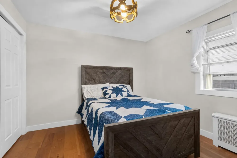 93 WEST 27TH ST Bayonne, NJ 07002