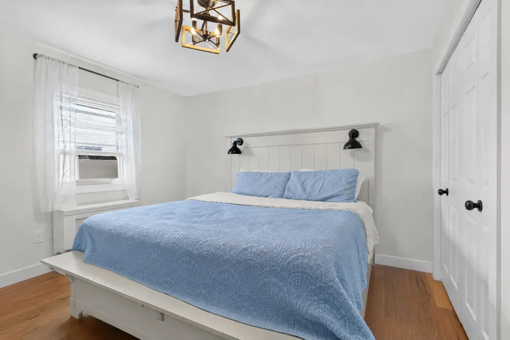 93 WEST 27TH ST Bayonne, NJ 07002