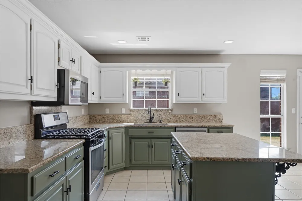 9908 114th EastAvenue Owasso, OK 74055
