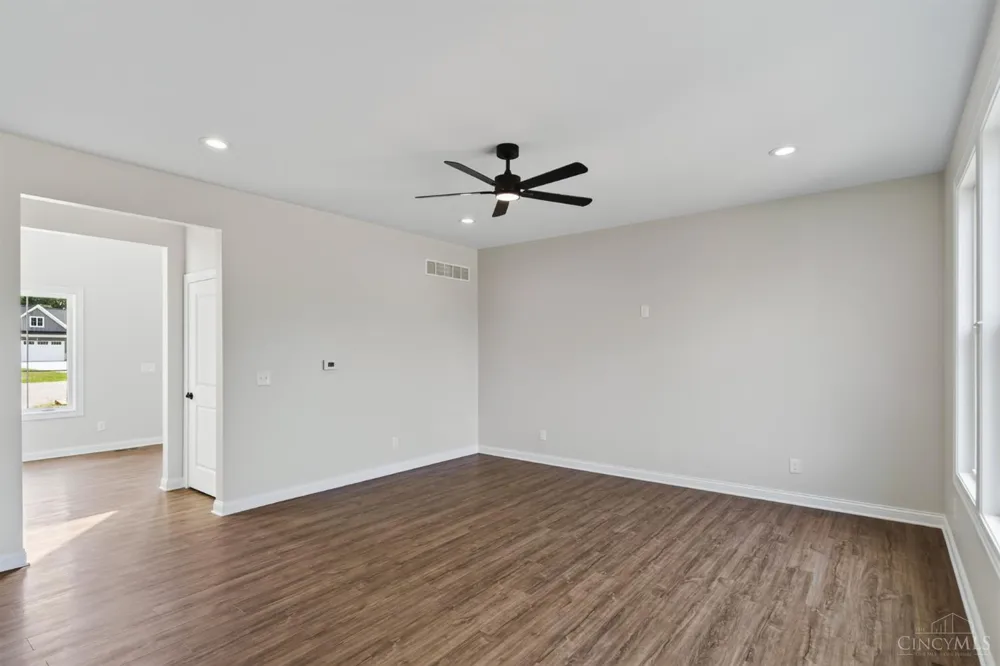 8354 Alice Way St Leon, IN 47012