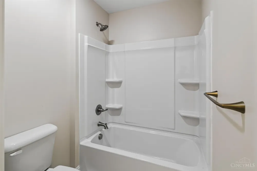8354 Alice Way St Leon, IN 47012