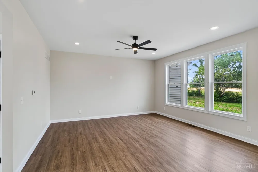 8354 Alice Way St Leon, IN 47012