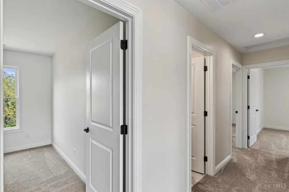 8354 Alice Way St Leon, IN 47012
