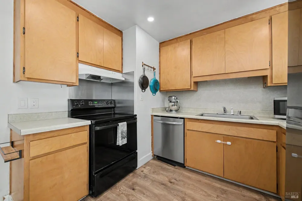 14 Bellevue Avenue Napa, CA 94558