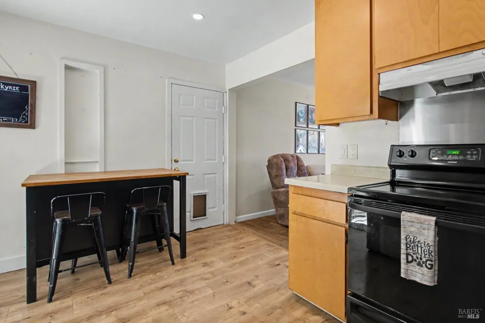 14 Bellevue Avenue Napa, CA 94558