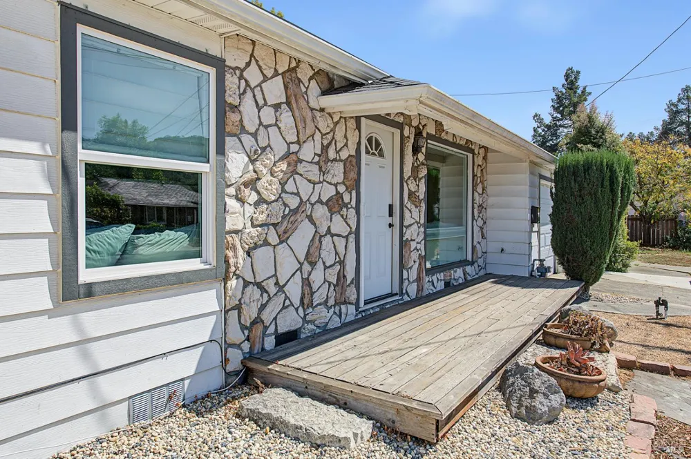 14 Bellevue Avenue Napa, CA 94558