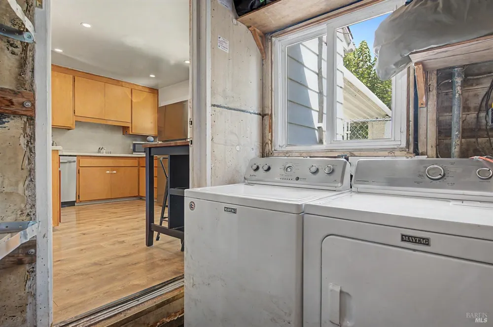 14 Bellevue Avenue Napa, CA 94558