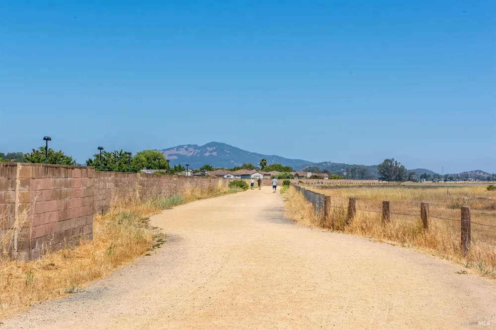1436 Buchanan Street Novato, CA 94947