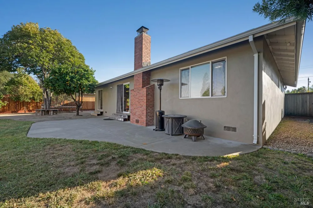 1436 Buchanan Street Novato, CA 94947