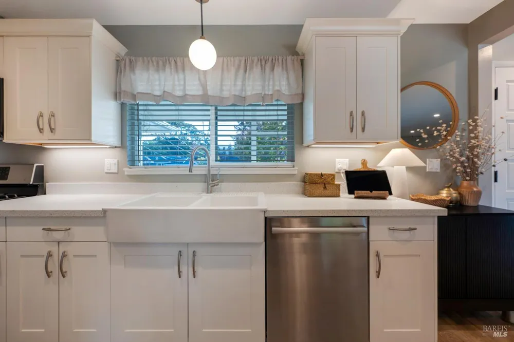 1436 Buchanan Street Novato, CA 94947