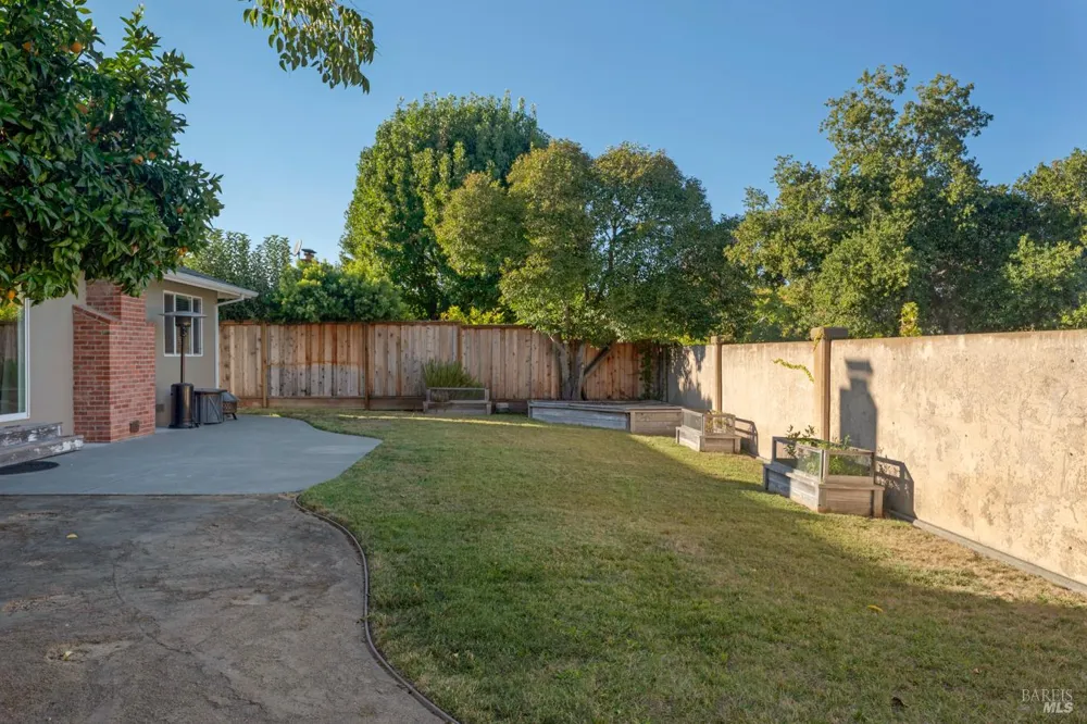 1436 Buchanan Street Novato, CA 94947