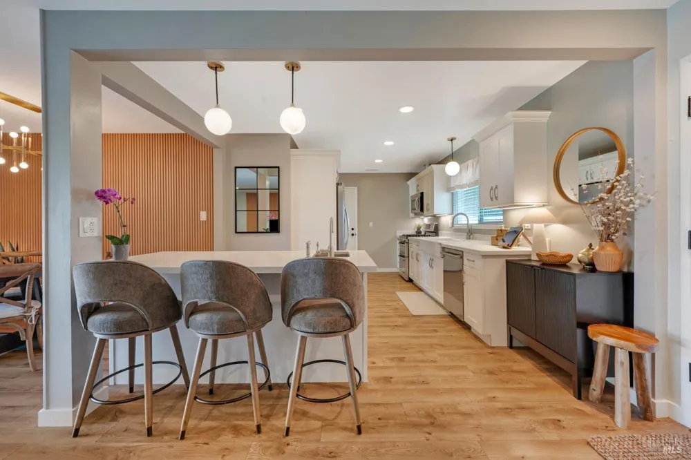 1436 Buchanan Street Novato, CA 94947