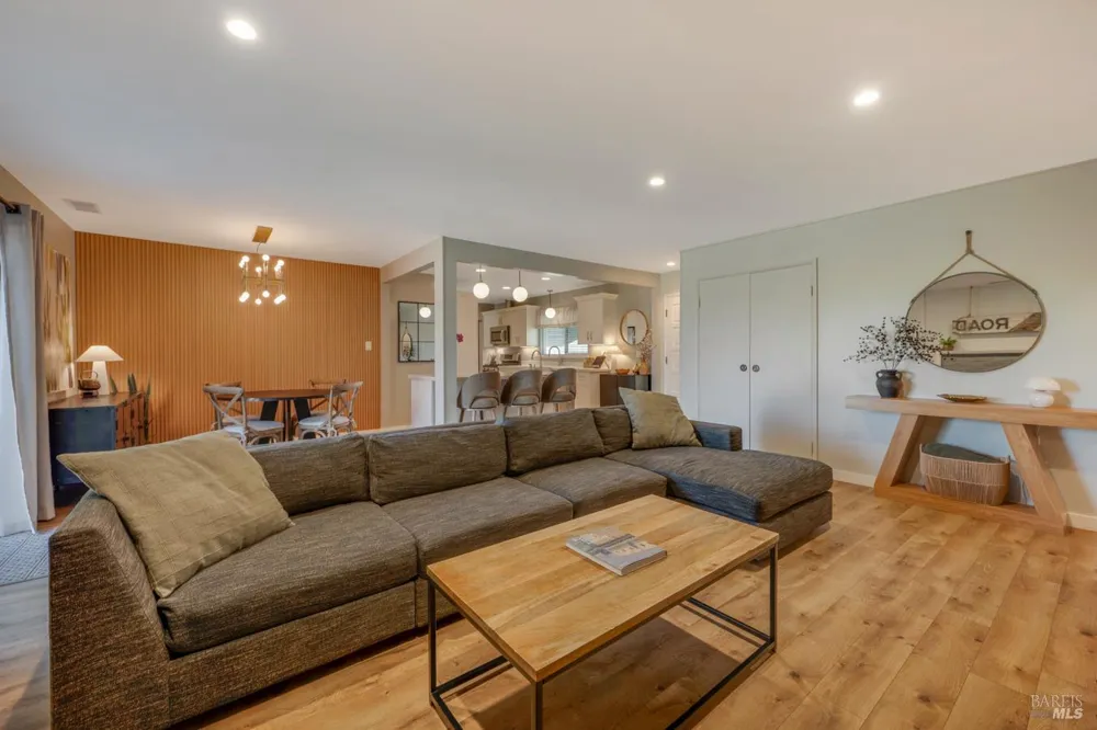1436 Buchanan Street Novato, CA 94947
