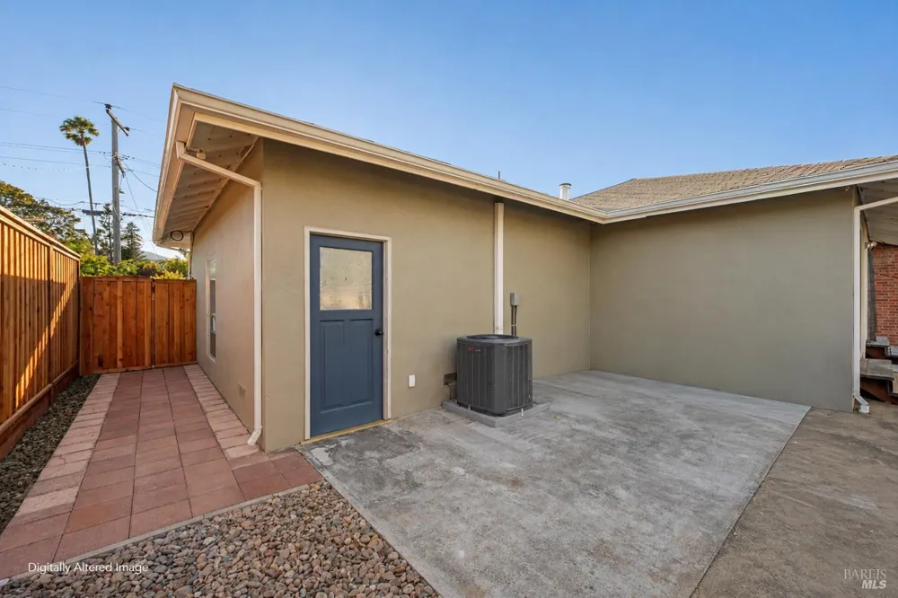 1436 Buchanan Street Novato, CA 94947