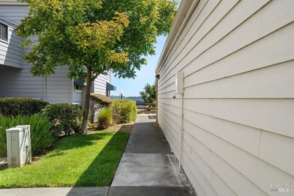 1201 Glen Cove Parkway ##1702 Vallejo, CA 94591