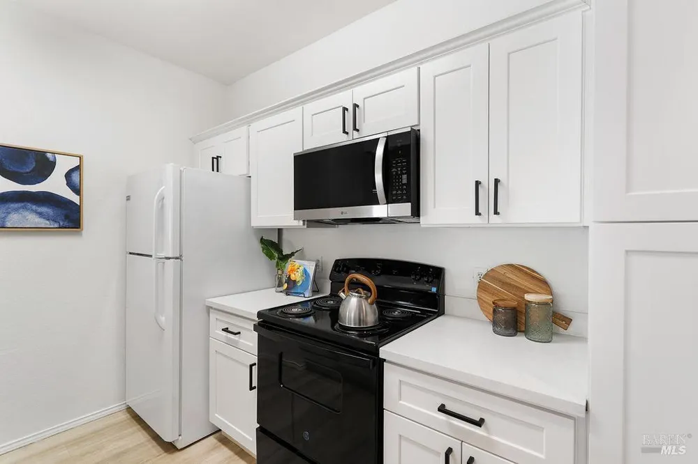 1201 Glen Cove Parkway ##1702 Vallejo, CA 94591