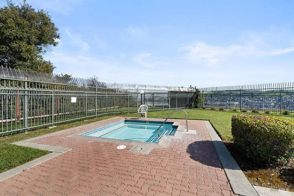 1201 Glen Cove Parkway ##1702 Vallejo, CA 94591