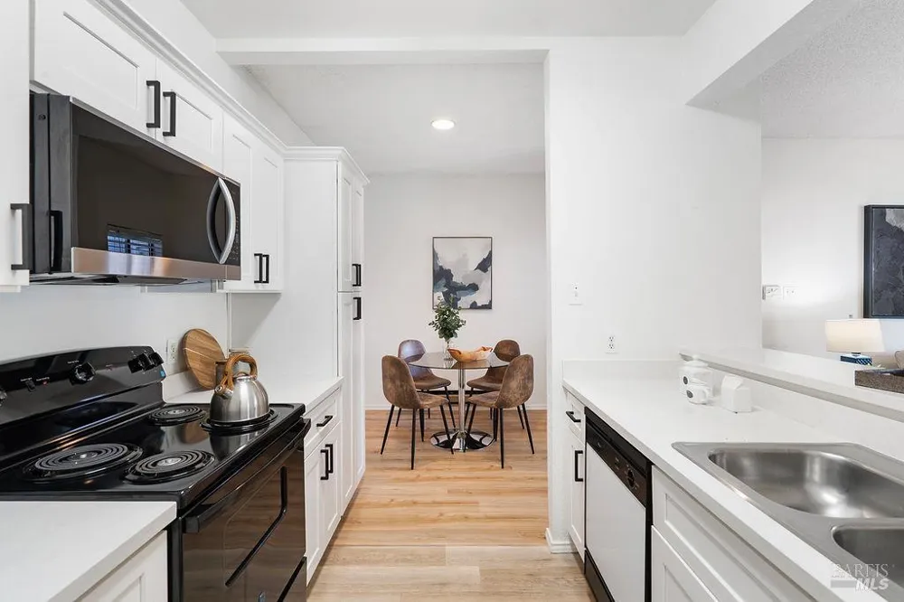 1201 Glen Cove Parkway ##1702 Vallejo, CA 94591